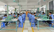 五金裝配生產線